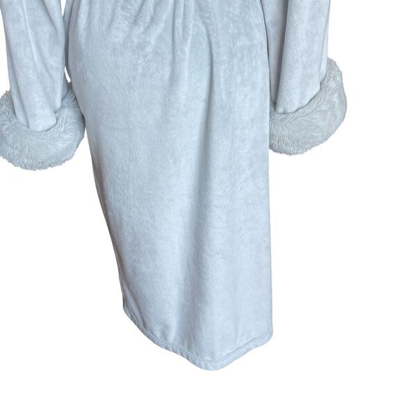 Pottery Barn Faux Fur Trim Robe With Pockets and Sash Belt Gray Size Large - Picture 8 of 13